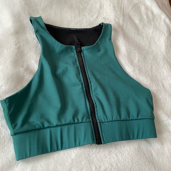 MPM Emerald Green Sports Bra - Picture 1 of 2